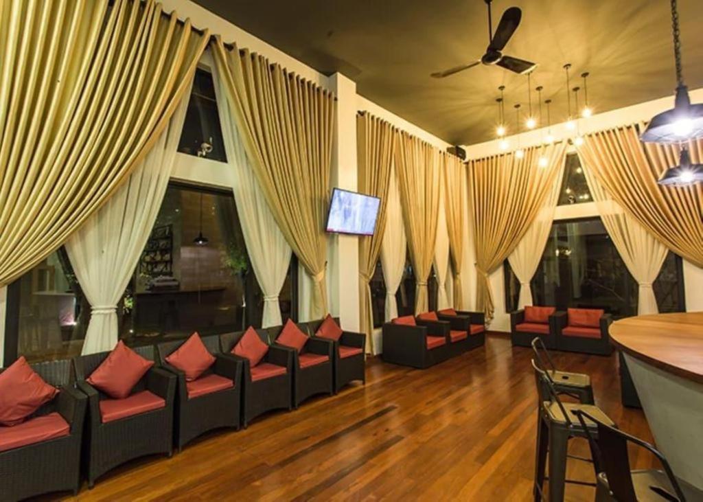 Yeak Loam Hotel Banlung Εξωτερικό φωτογραφία