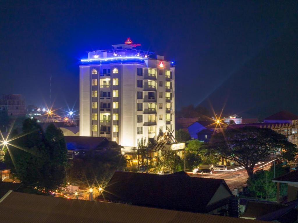 Yeak Loam Hotel Banlung Εξωτερικό φωτογραφία