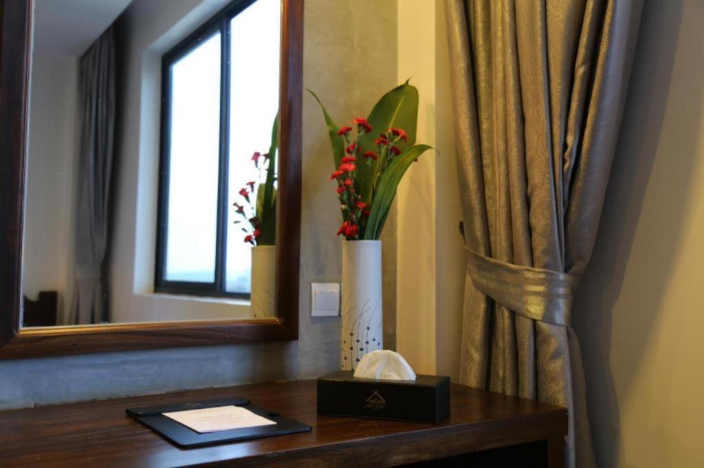 Yeak Loam Hotel Banlung Εξωτερικό φωτογραφία