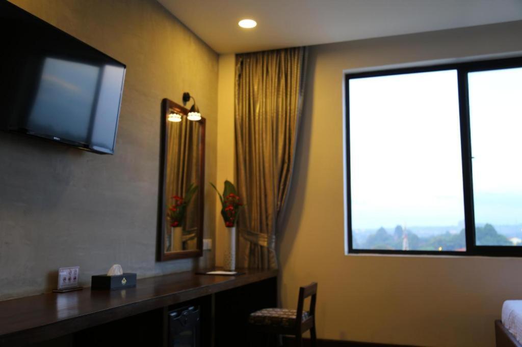 Yeak Loam Hotel Banlung Εξωτερικό φωτογραφία