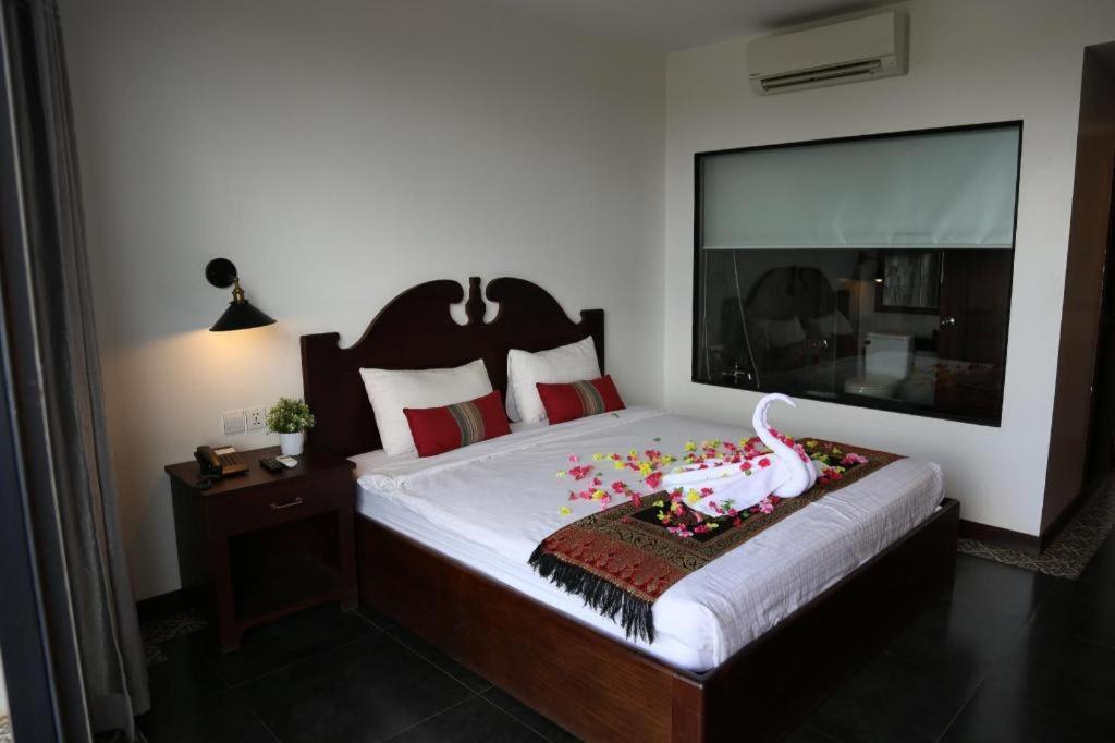 Yeak Loam Hotel Banlung Εξωτερικό φωτογραφία